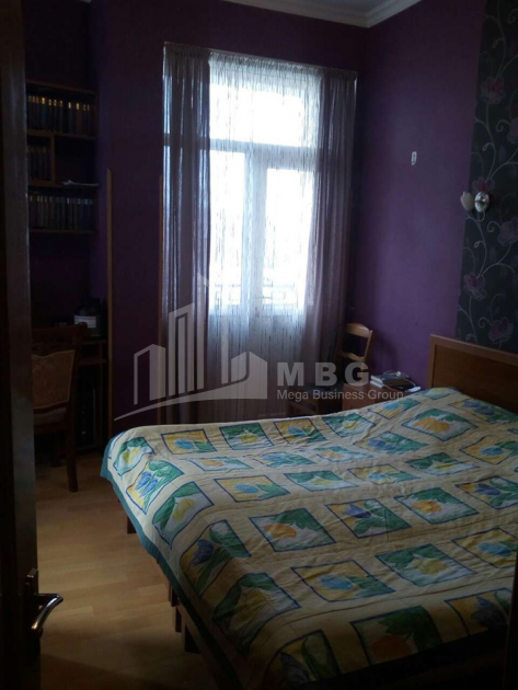 For Sale Flat, in Gldani Massive