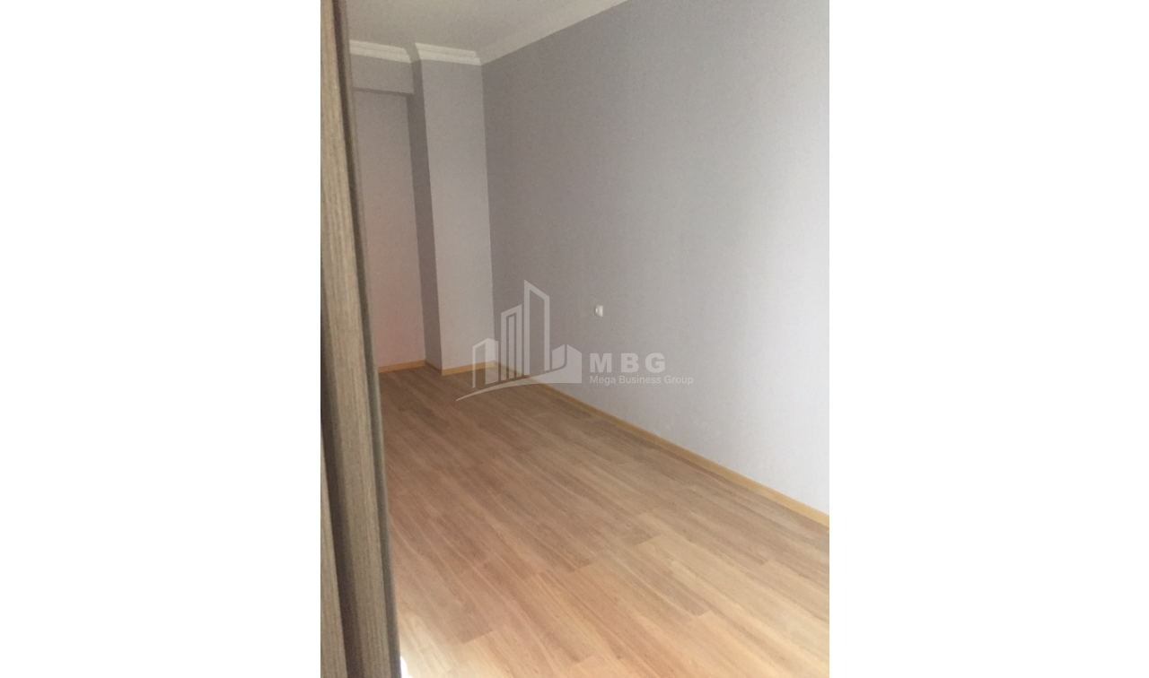 For Sale Flat, in Bagebi