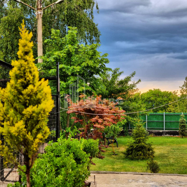 Продается Дом - Вилла В Коджори, Мтацминда Район