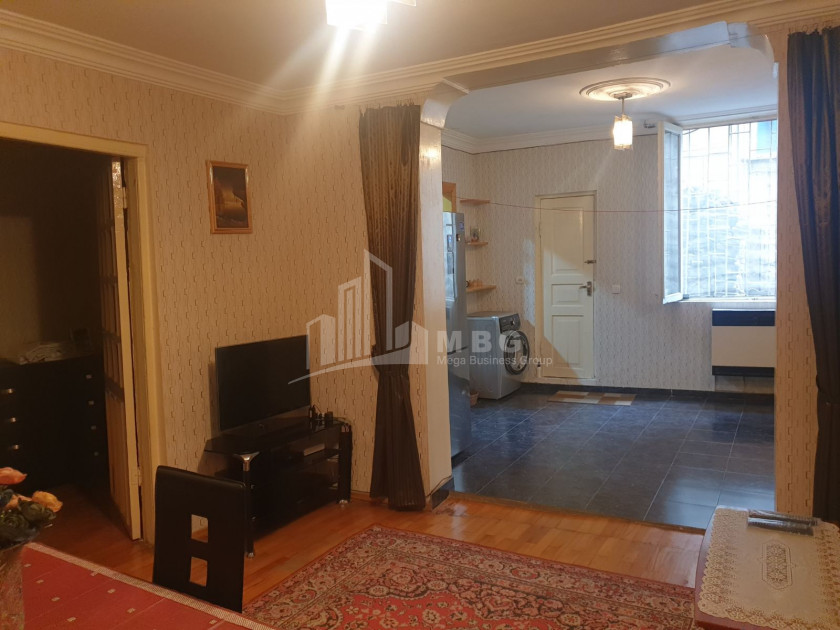 For Sale Flat, in Mtatsminda