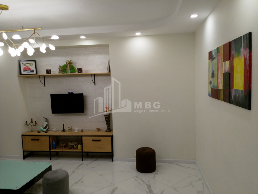 For Sale Flat, in Isani