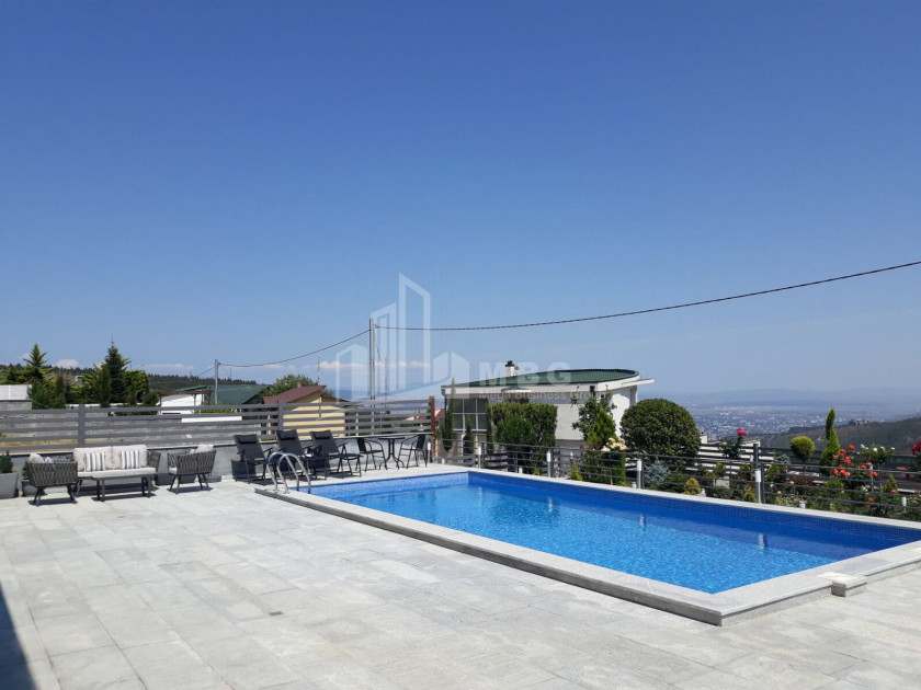 იყიდება სახლი - აგარაკი, ოქროყანა