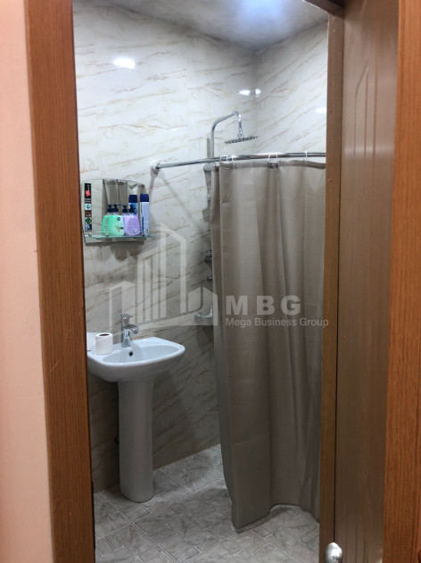 For Sale Hostel - Guesthouse Commercial, in Sololaki