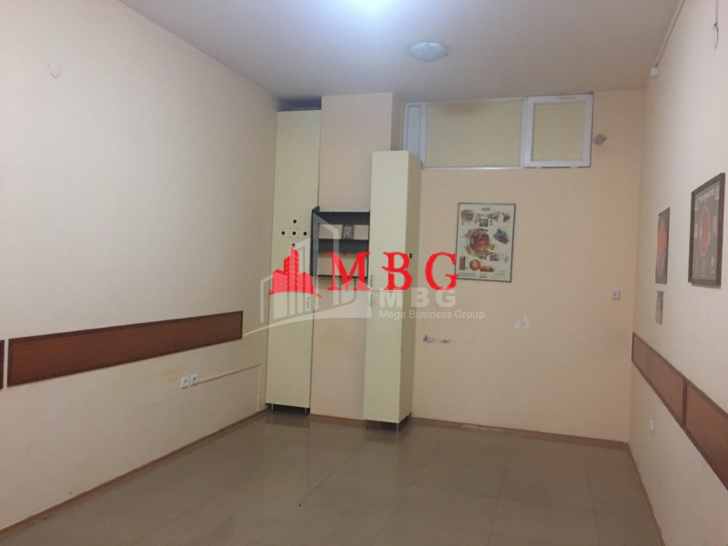 For Rent Витражный фасад Commercial, in Vake