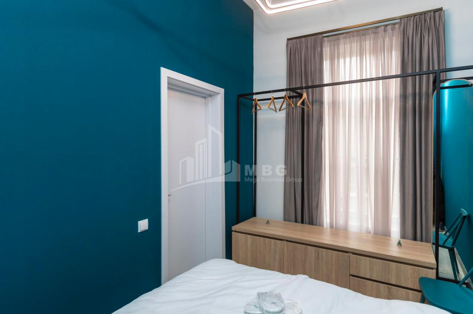 For Sale Flat, in Mtatsminda