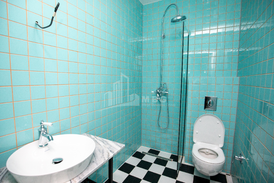 For Sale Hotel - Resort Commercial, in Chugureti District