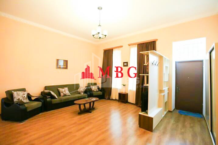 For Sale Flat, in Okros ubani