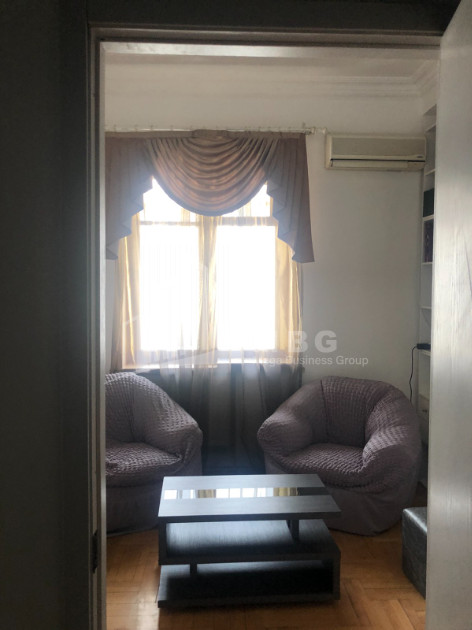 For Sale Hostel - Guesthouse Commercial, in Sololaki