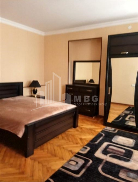 Lease Flat, in Kalaubani