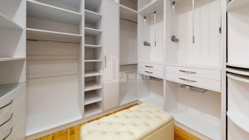 იყიდება სახლი - აგარაკი, დიღმის ჭალა