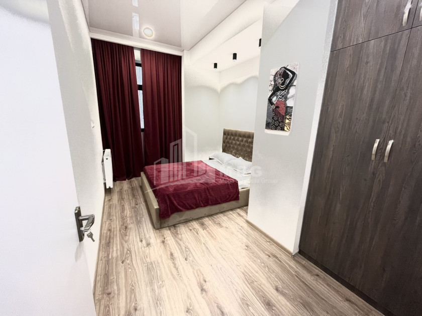 For Rent Flat, in Metromsheni