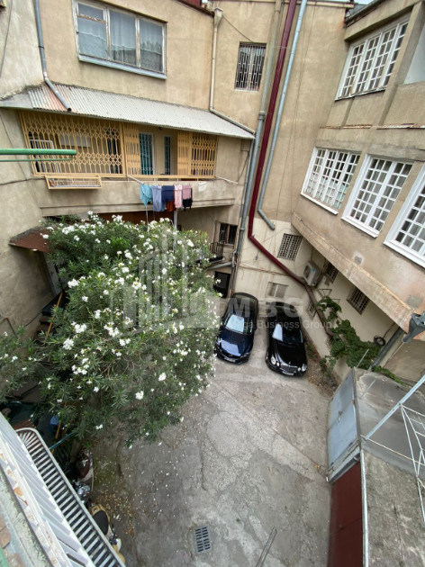 For Sale Flat Sh. Kavlashvili Street Kalaubani Krtsanisi District Tbilisi