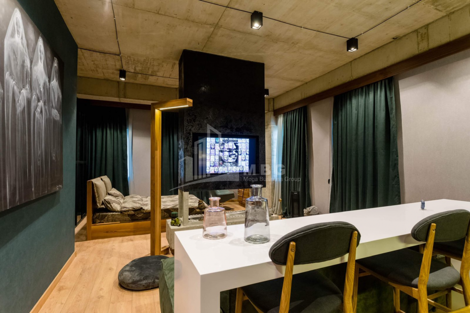 For Sale Flat, in Bagebi