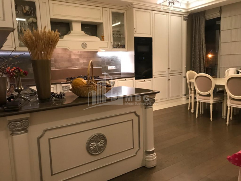 Продается Квартира, в Сололаки