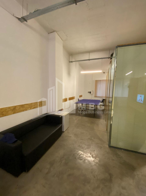 For Rent For office Commercial, in Sololaki