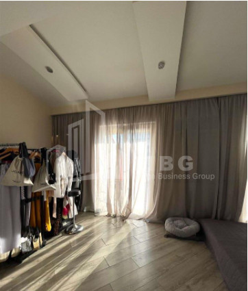 იყიდება ბინა, საბურთალო