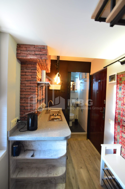 For Sale Flat, in Abanotubani