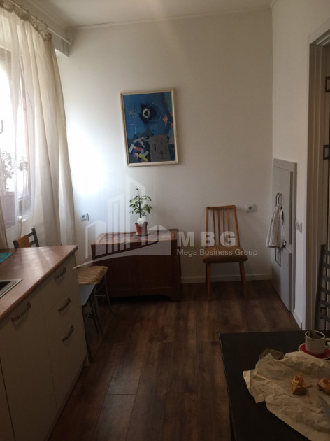 Продается Квартира, в Мтацминда