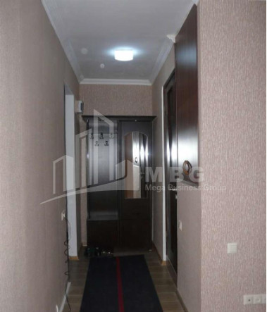 ქირავდება ბინა, საბურთალო