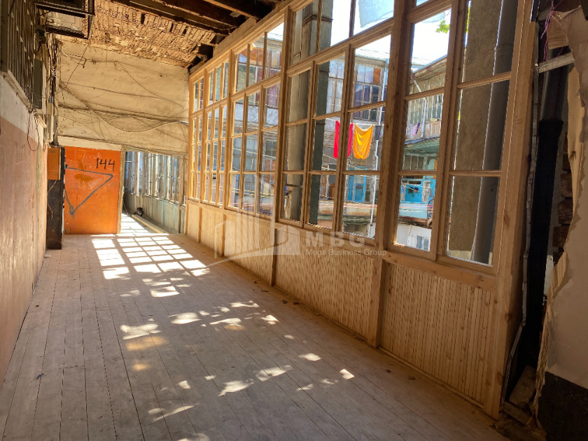 For Sale Hostel - Guesthouse Commercial, in Sololaki