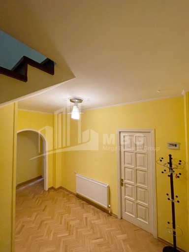 For Rent Flat, in Mtatsminda