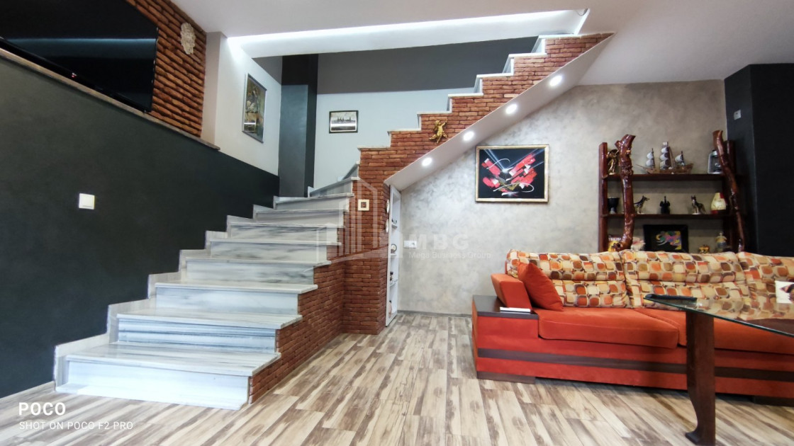 For Rent House - Villa, in Mtatsminda District