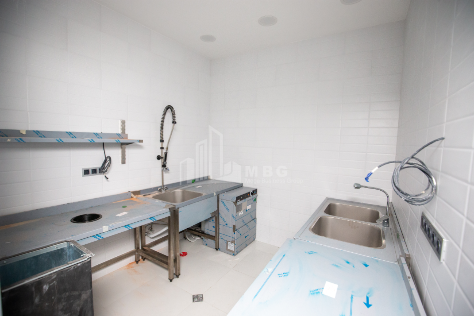 For Sale Hotel - Resort Commercial, in Chugureti District