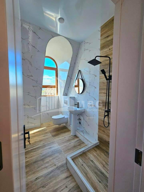 For Sale Flat, in Varketili