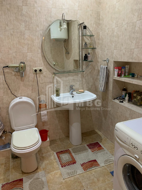 For Sale Flat, in Isani