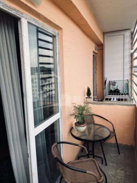 იყიდება ბინა, ვაზისუბანი