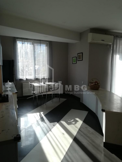 For Sale Flat, in Zemo Vera