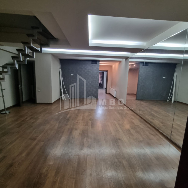 For Rent For office Commercial, in Digomi Massive