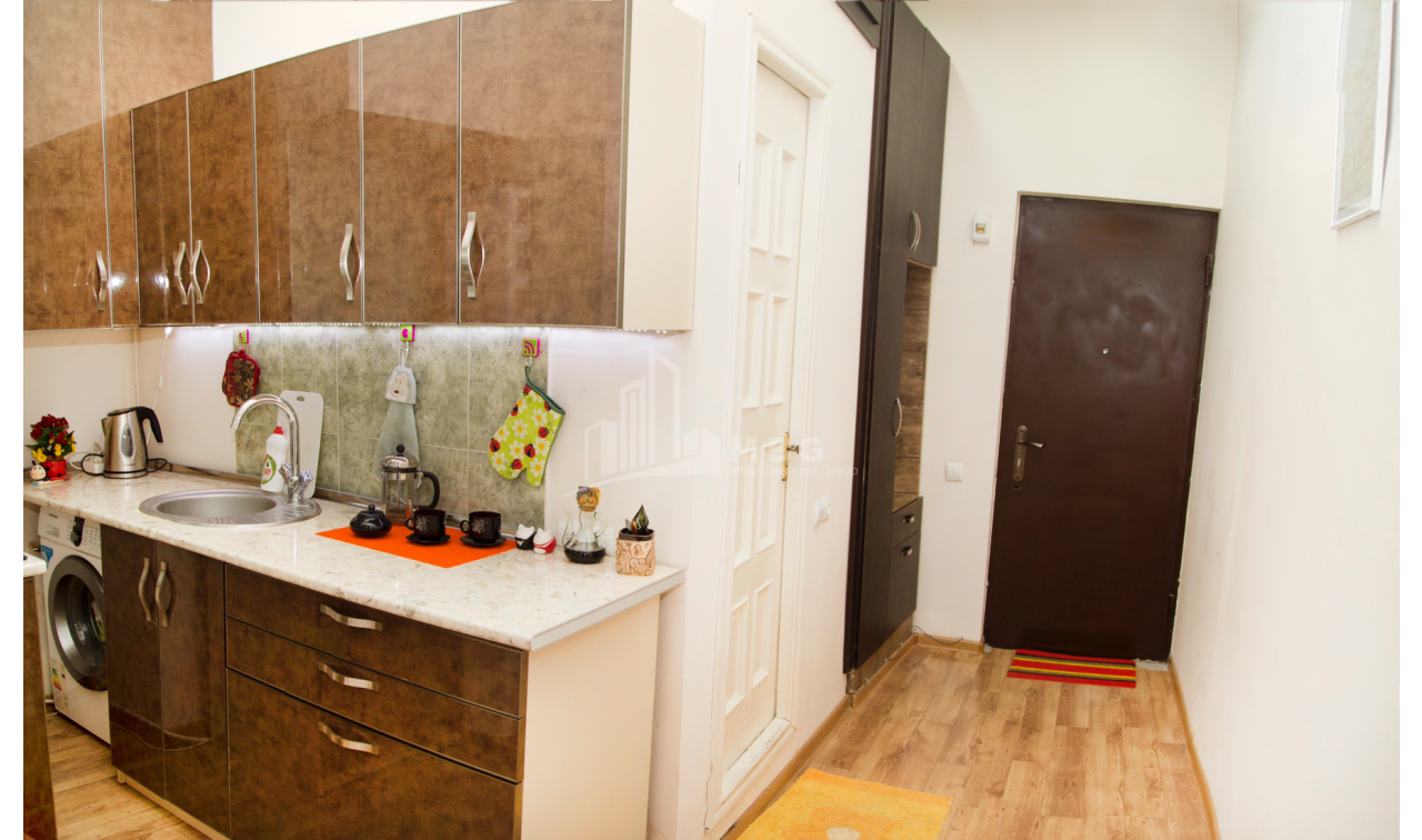 For Sale Flat, in Sololaki