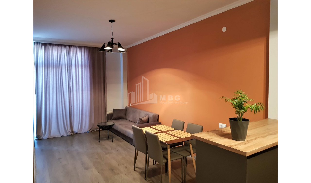 Продается Квартира, в Окрестности метро Гурамишвили