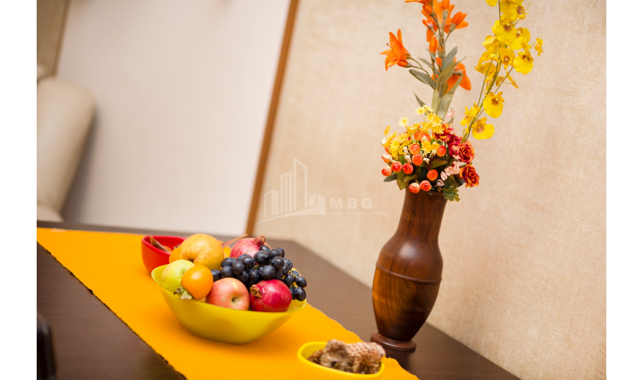 For Sale Flat, in Sololaki