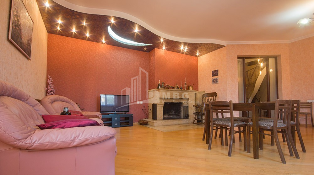 Change Flat, in Khulo