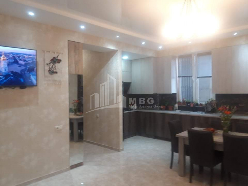 For Sale Flat, in Nadzaladevi