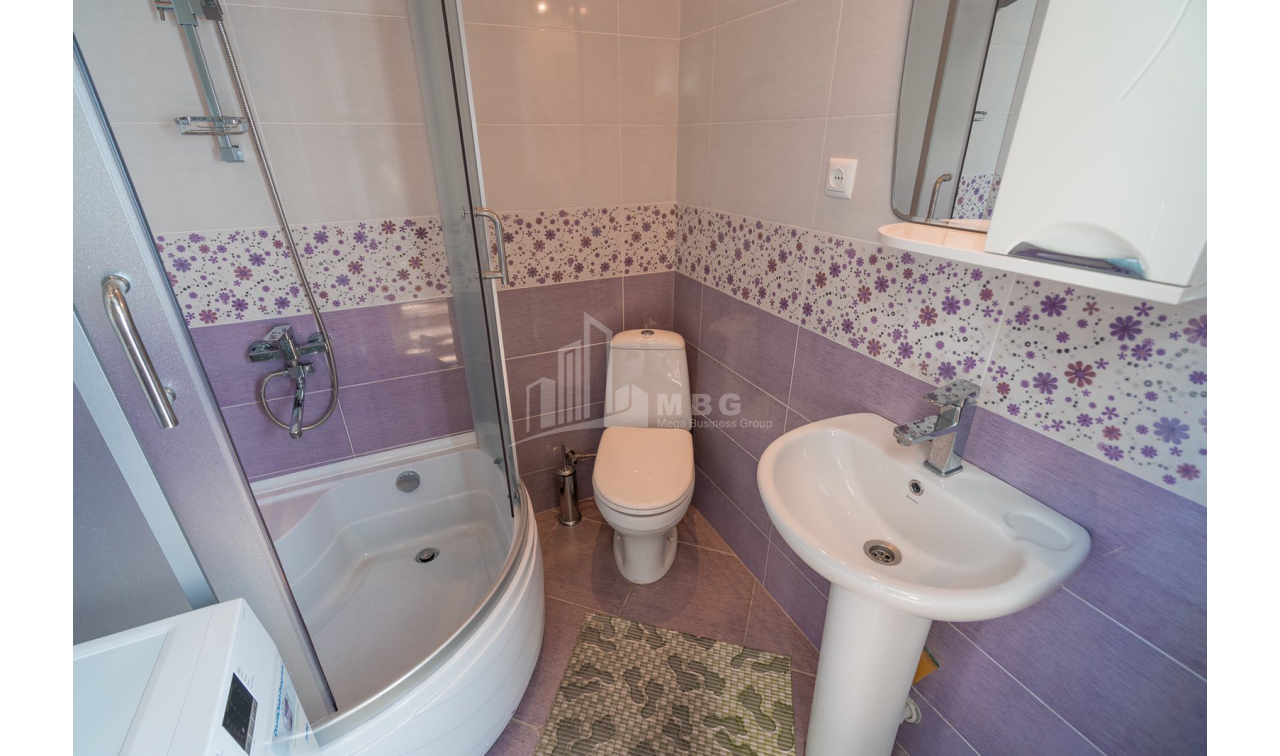 For Sale Flat, in Sololaki