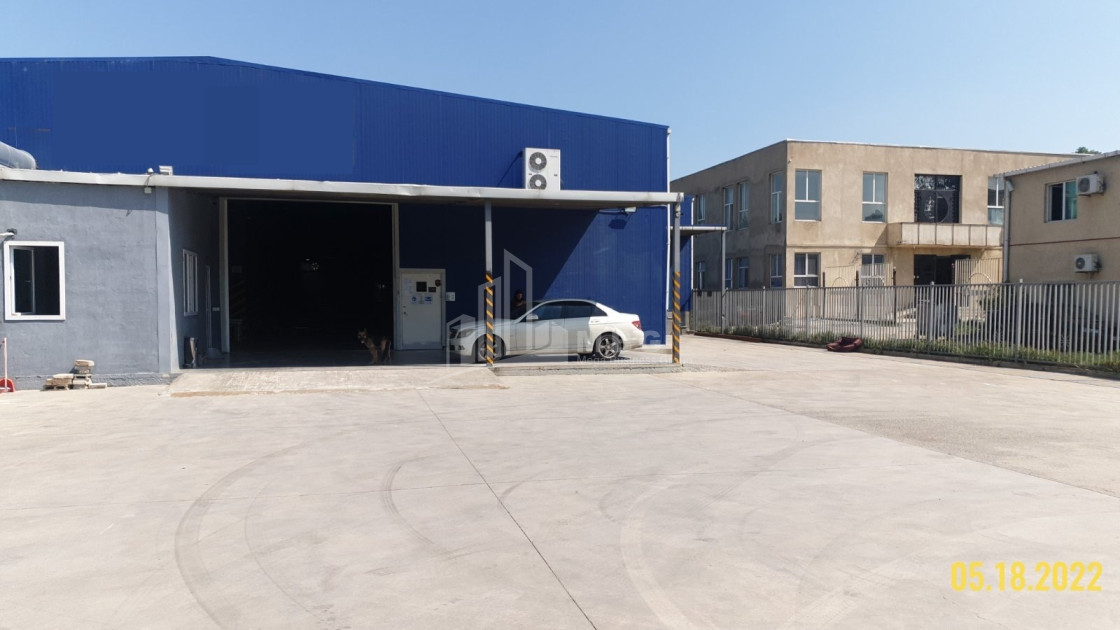 For Rent Building Commercial, in Mukhiani