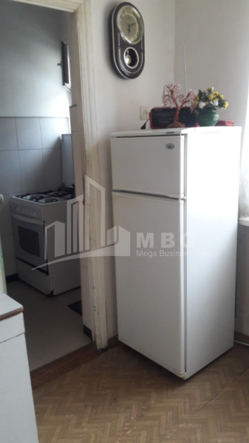 იყიდება ბინა, ვაზისუბანი