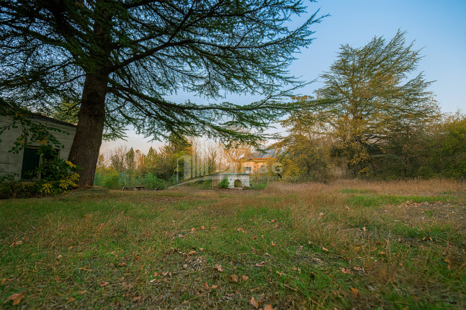 Продается Коммерческий Ахмета Кахети