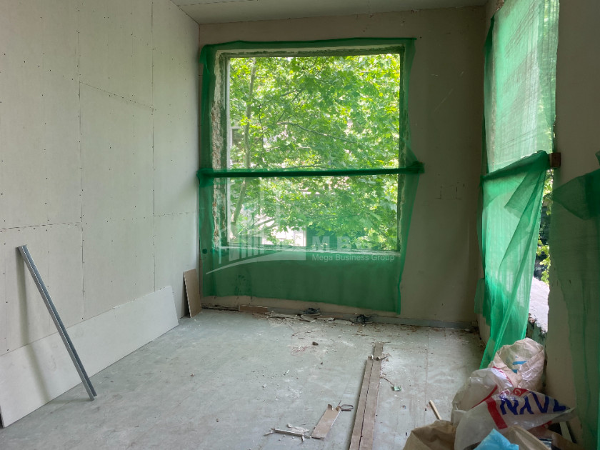 For Sale Hostel - Guesthouse Commercial, in Sololaki