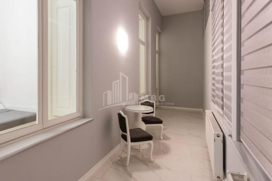 For Sale Flat, in Sololaki