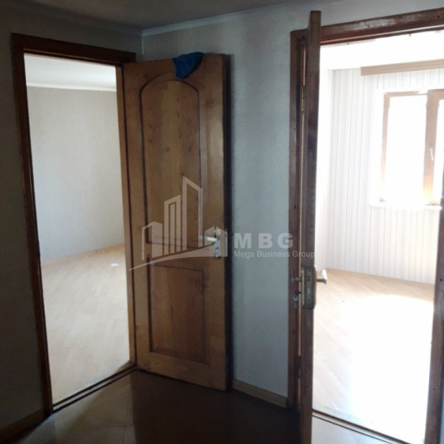 იყიდება ბინა, ბათუმი