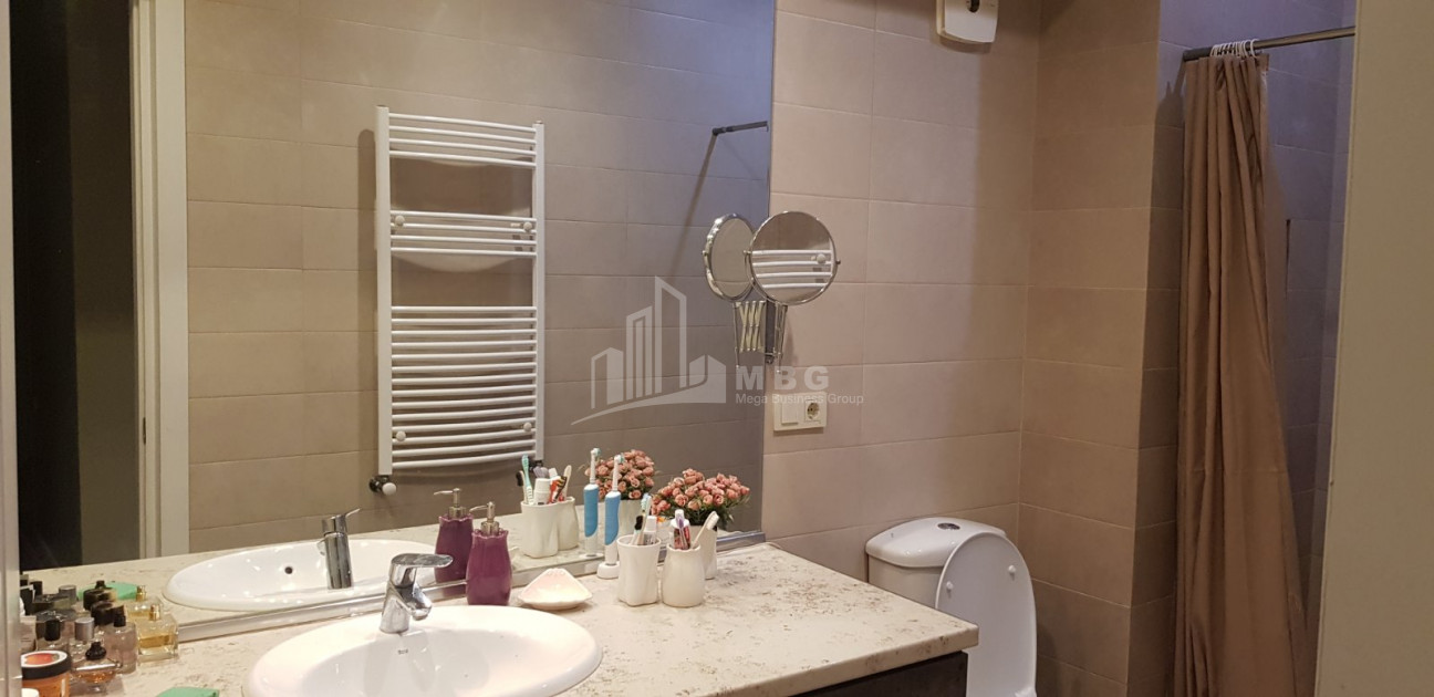 For Sale Flat, in Didube