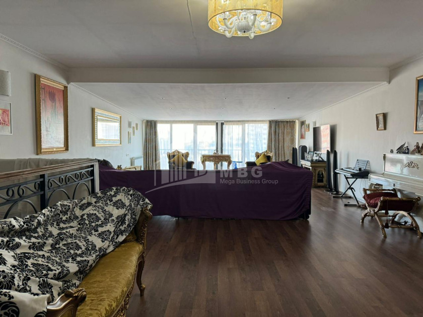 იყიდება ბინა, დიღმის მასივი