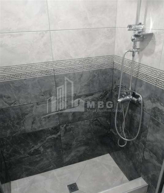 For Sale Flat, in Varketili