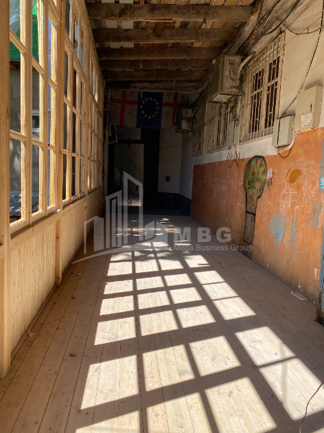 For Sale Hostel - Guesthouse Commercial, in Sololaki