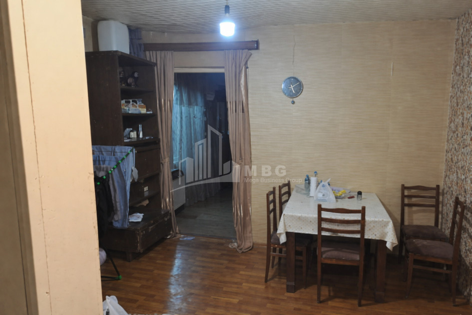 Продается Дом Вилла Улица В. Топурия Сабуртало Сабуртальский Район Тбилиси