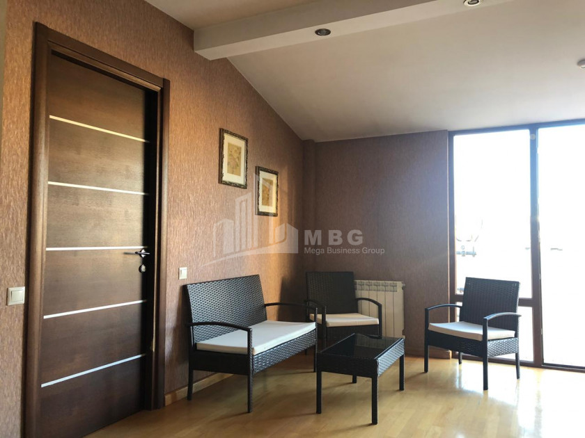 В аренду Квартира, в Мтацминда